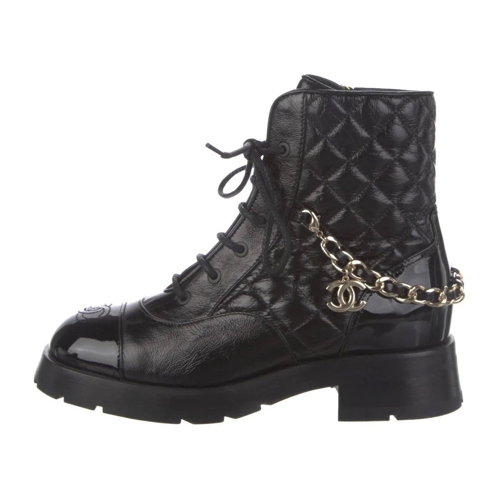 💘 2022 Interlocking CC Logo Combat Boots